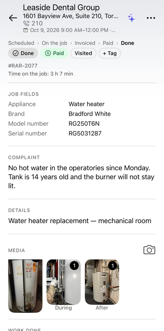 Job details: client, address with unit and buzzer code, status, priority and labels